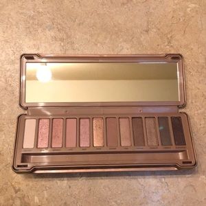 Urban Decay Naked 3
